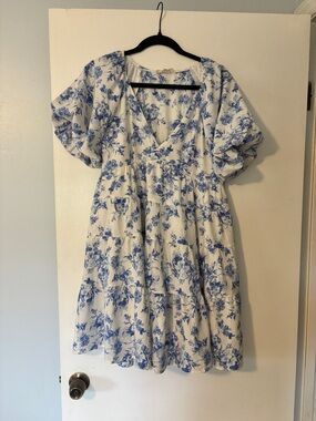 Entry Blue Floral V-Neck Dress, Size S